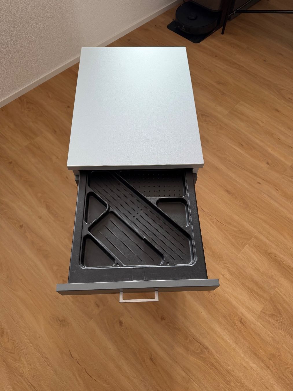 Korpus: Hochwertiger Rollcontainer – Gebraucht aus Bronschhofen von thewolfofwallstreet 3