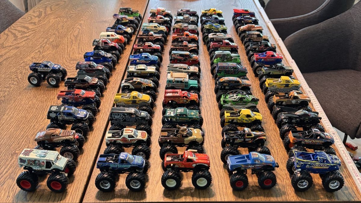 Hot Wheels Giocattoli: Monster Trucks Spielzeugautos gebraucht – Usato da Recherswil venduto da YannickE98 1