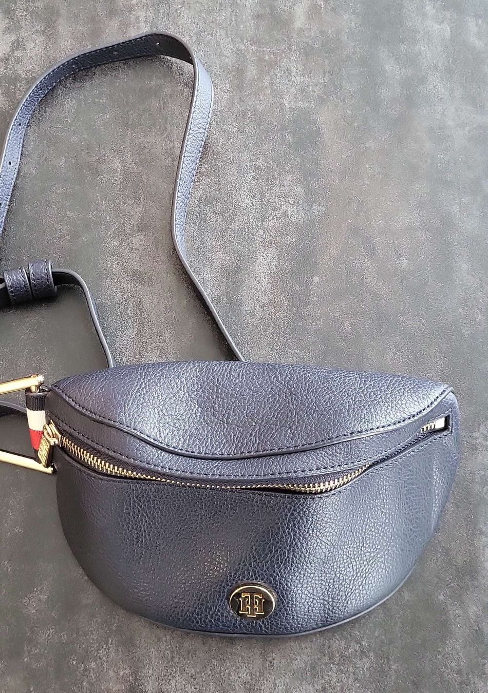 Tommy Hilfiger Borse da donna: Tommy Hilfiger Gürteltasche Damen – Usato da St. Gallen venduto da DarioB77