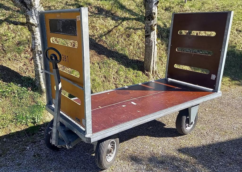 Remorques: Postwagen – D'occasion à Fischenthal par daska2 1