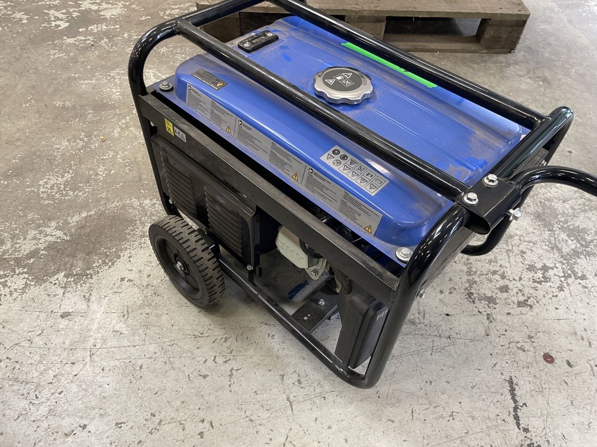 Generatori di corrente: Generator Landi 230V – Usato da Flaach venduto da Binz 2