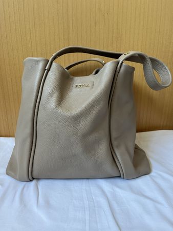 Furla Handtasche Leder beige 