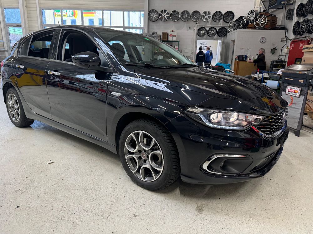 Fiat Tipo 1.6MJ Lounge DCT-6 2017 1-Hand 40 000 km MFK NEU