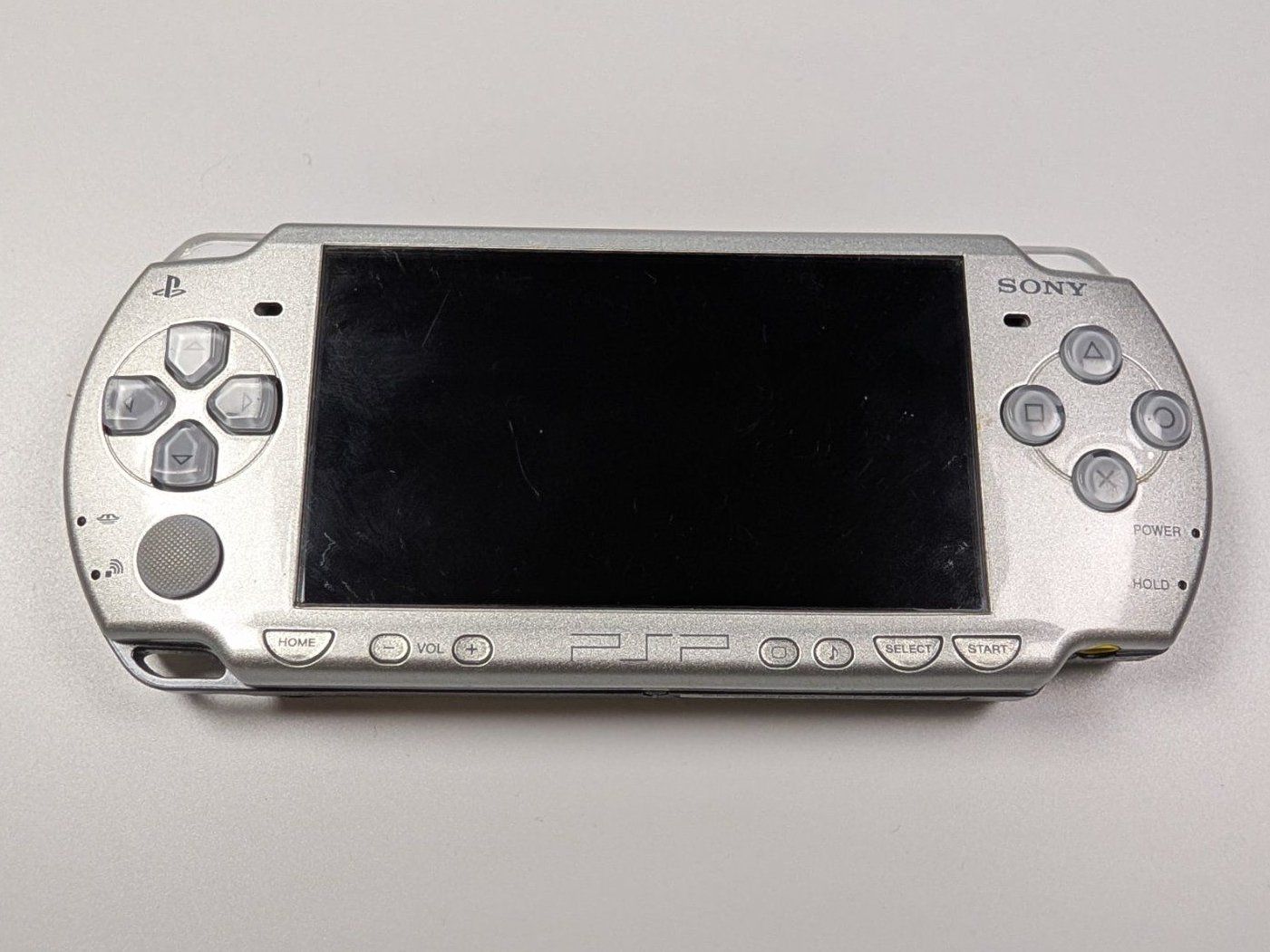 Sony Konsolen: Sony PSP 3006 Silver – Gebraucht aus Ostermundigen von TradeLab 1