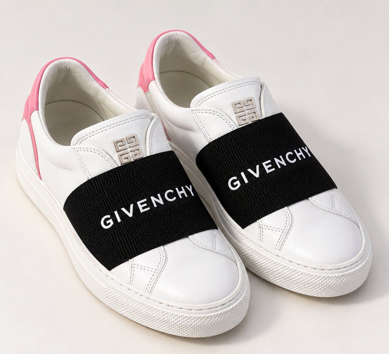 Givenchy Scarpe da donna: Givenchy Sneaker, Grösse 37, Top Zustand – Nuovo (secondo la descrizione) da Bassersdorf venduto da Sanjam_s 4