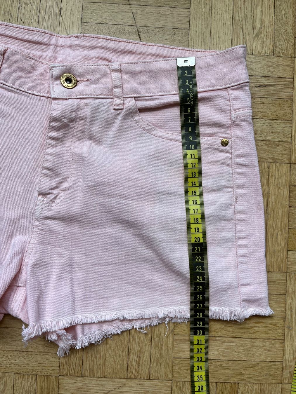 Mango Pantaloni: new mango shorts size M – Nuovo (secondo la descrizione) da Chêne-Bougeries venduto da Seetooyoo 2