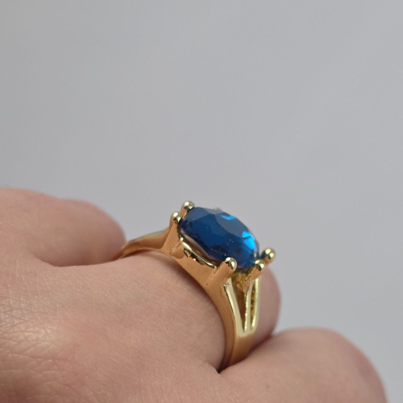 Anelli: Goldfarbener Ring blauer Stein M/L       704 – Usato da Wald ZH venduto da Martin79 6