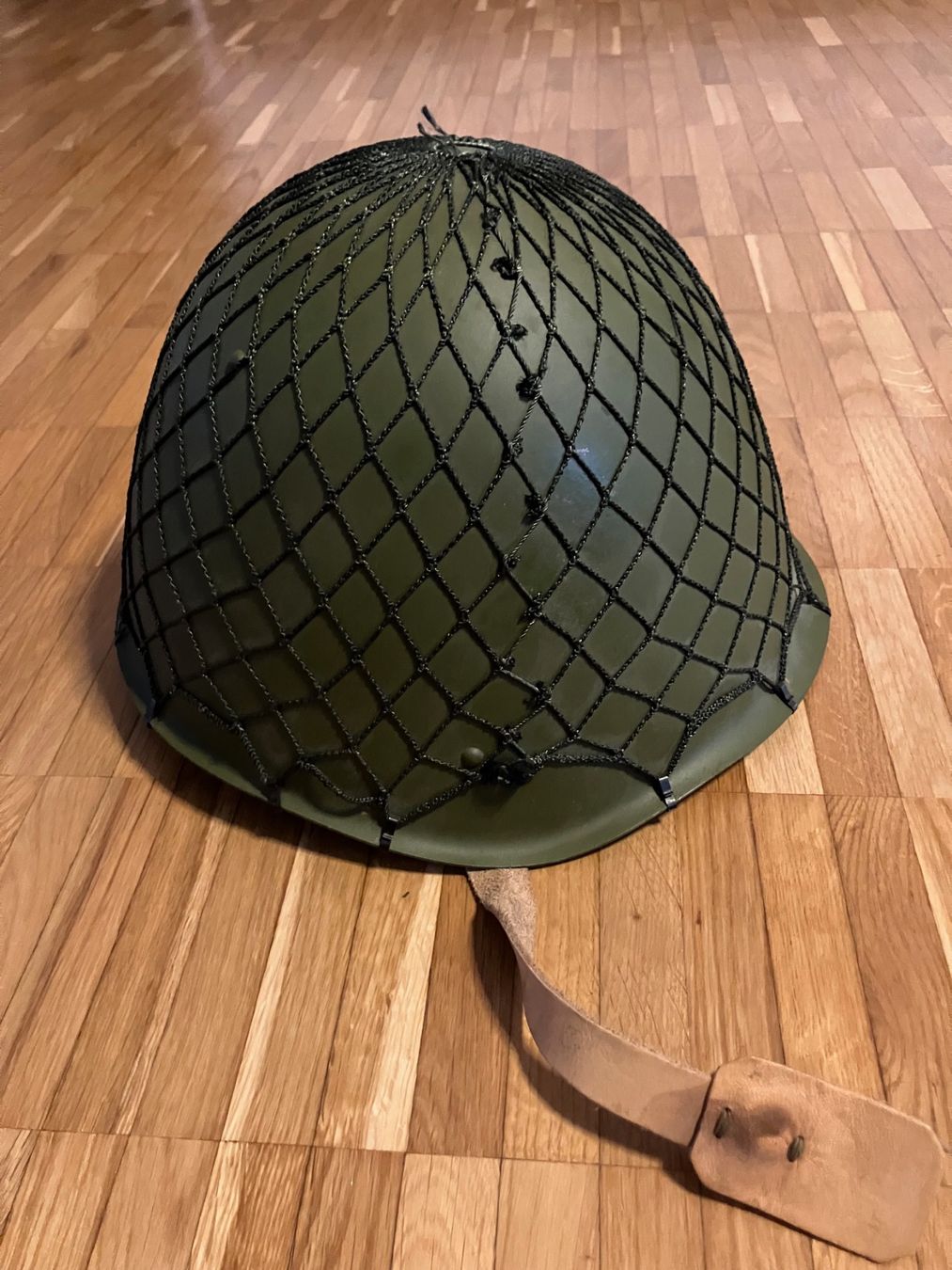 Uniformen & Effekten: Stahlhelm – Gebraucht aus winterthur von cartilage 1