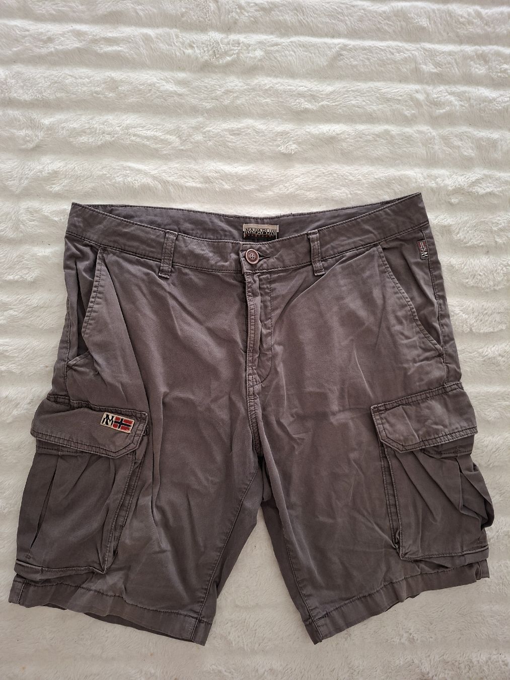 Napapijri Pantaloni: Short Napapijri, taille 33, – Usato da Renens VD venduto da ser_j2fn 5