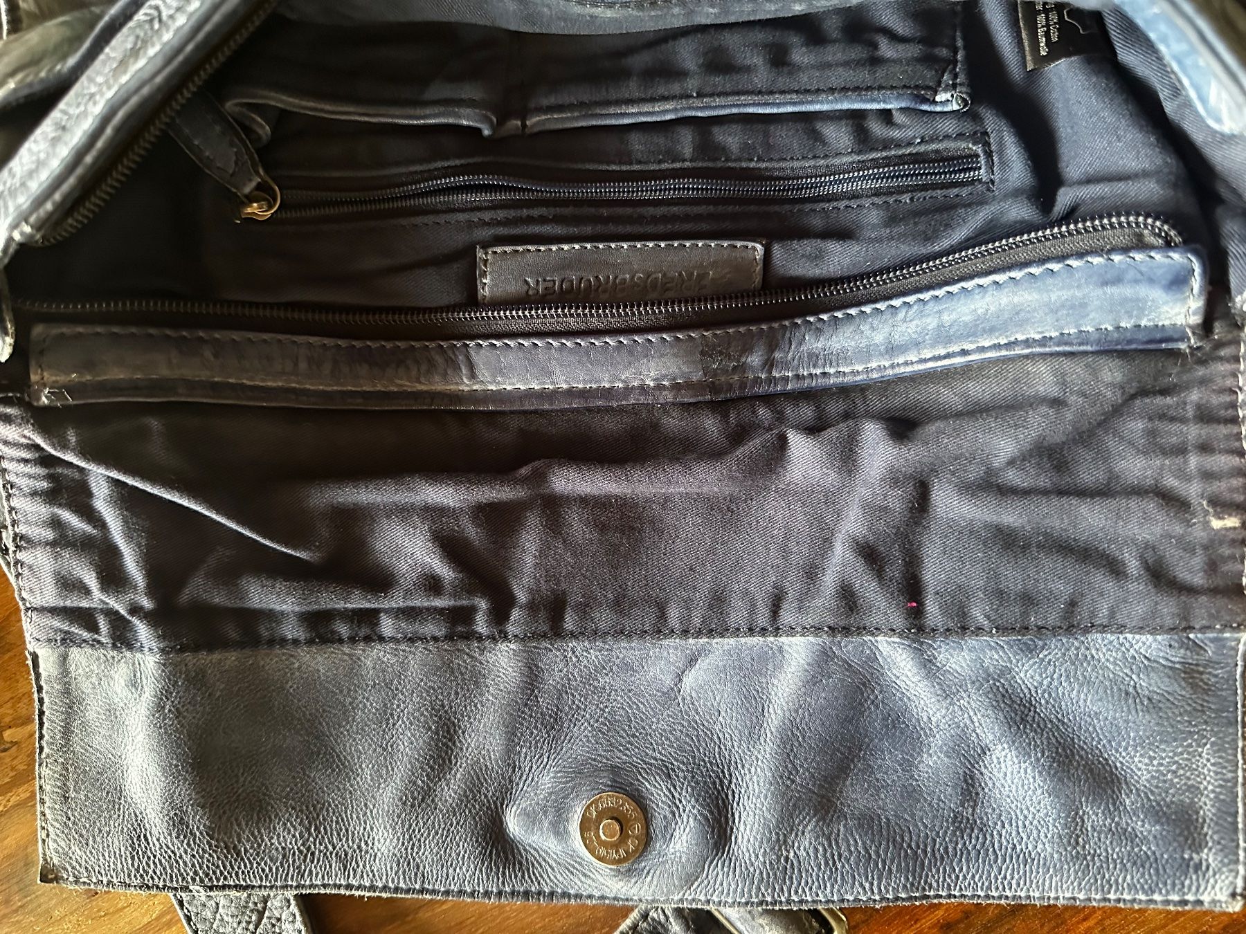 FredsBruder Borse da donna: FredsBruder, blaue Handtasche – Usato da Au ZH venduto da fortschreiter 5
