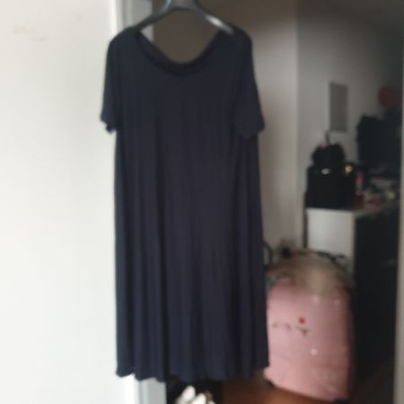 COS herziges Kleid Gr. M