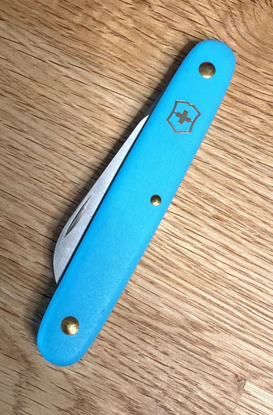 Victorinox Taschenmesser: VICTORINOX TASCHENMESSER – Gebraucht aus Zürich von Frei-Occasionen 2