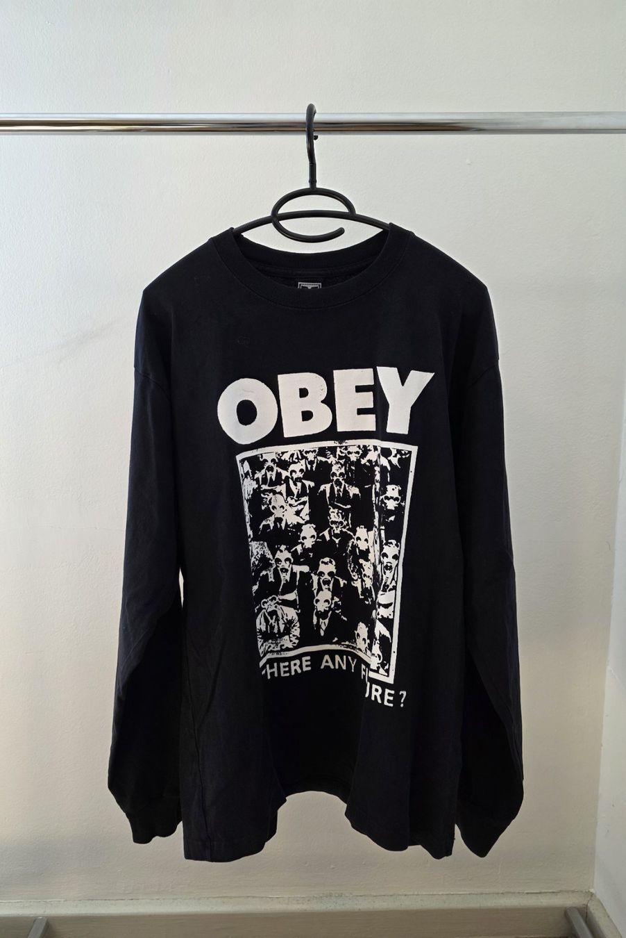 Obey T-Shirts: Langarmshirt "is there any future?" Obey – Neu (gemäss Beschreibung) aus Rothenfluh von sel_j856