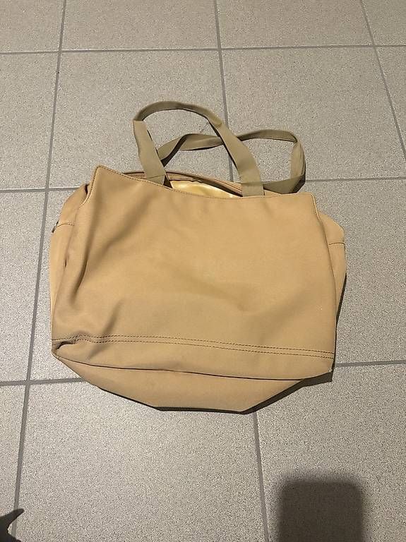 Taschen für Damen: Charro Tasche – Gebraucht aus Niederhasli von log_5ffv