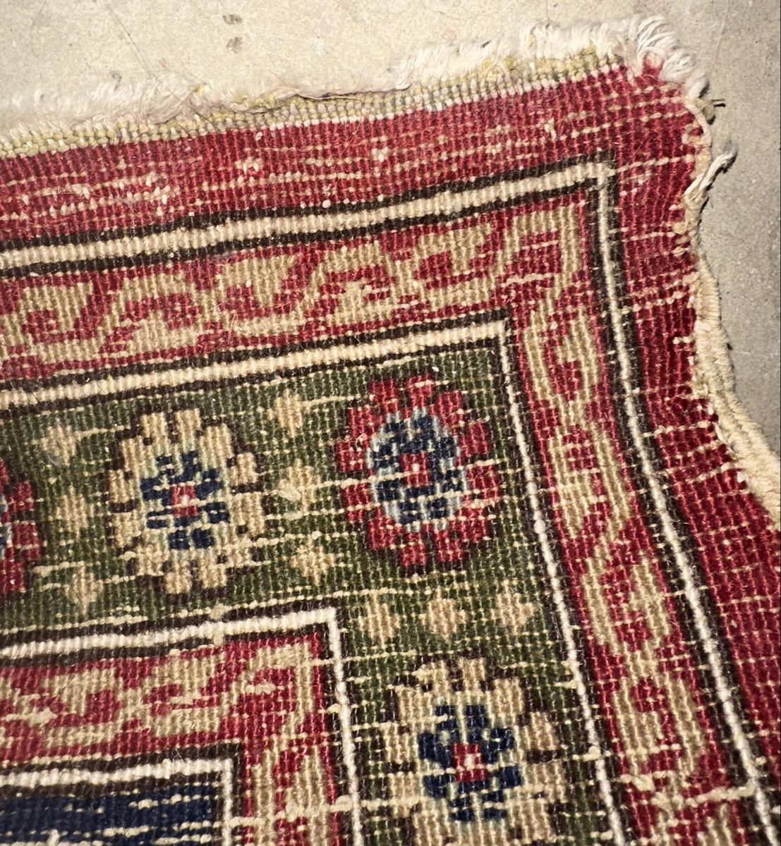 Tappeti: Tapis Hereke de Kayseri – Usato da Mont-sur-Rolle venduto da AntiqueFox 4