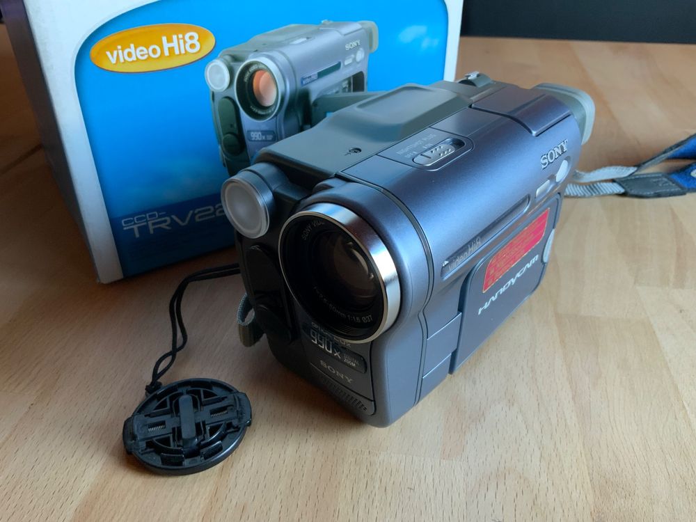 Sony Hi8 Camcorder TRV 228E mit Tasche und im OVP Kaufen auf Ricardo