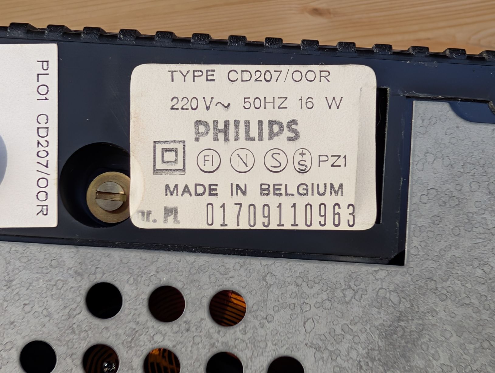Philips Lettore multimediale & Streamer: Philips CD-Player CD 207 aus 1987: einwandfrei. – Usato da Breitenbach venduto da Dribbel 6
