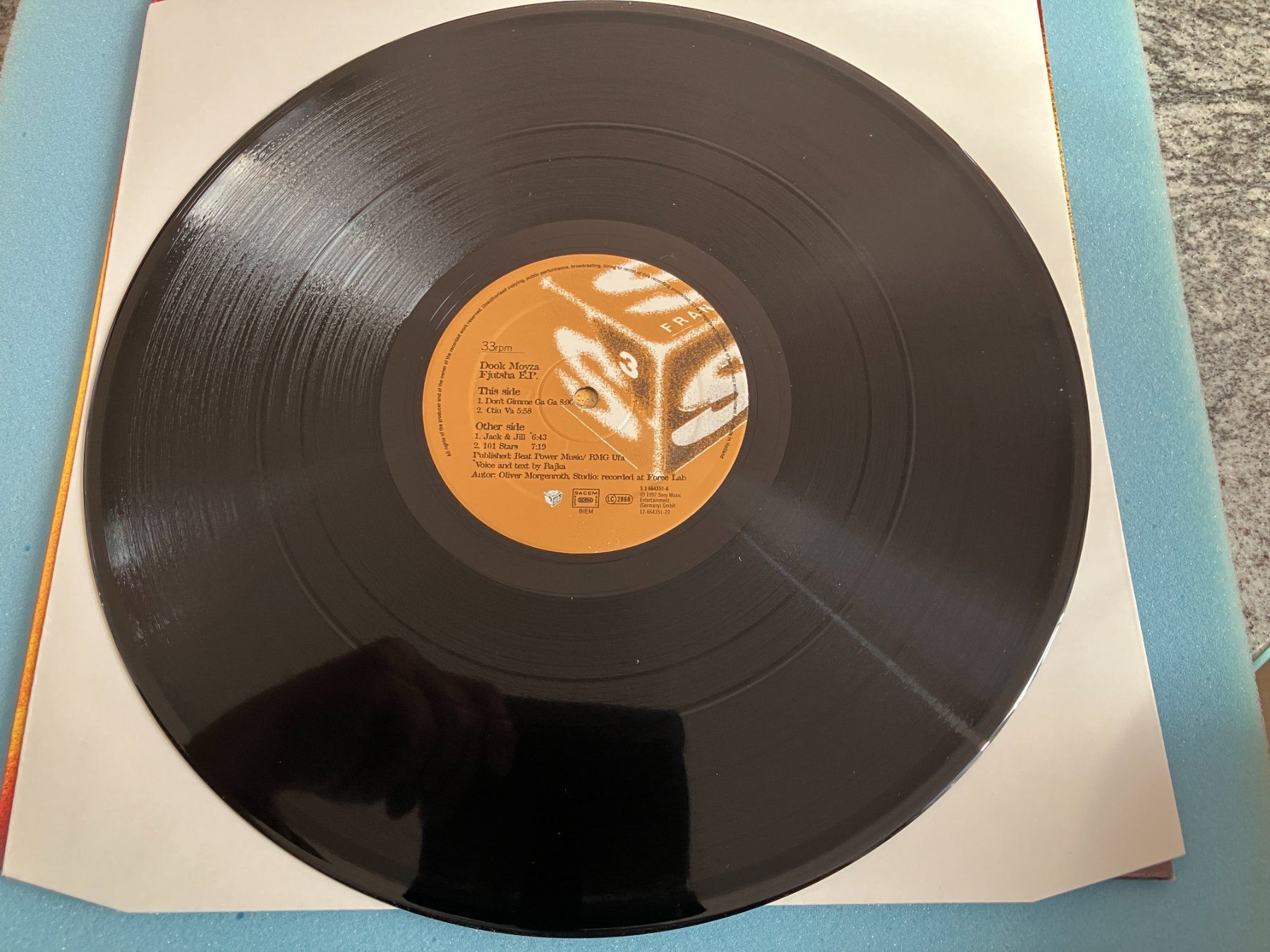 Dischi in vinile: Dook Moyza – Usato da Aarwangen venduto da Jukebox3 6