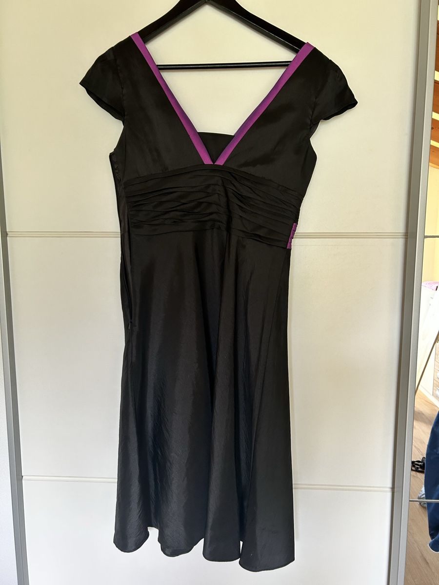 Robes: Abendkleid schwarz / lila – D'occasion à Törbel par man_2n22 2