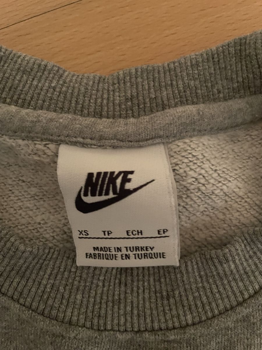 Nike Maglioni & Felpe: NIKE Pullover sehr schön Gr. XS Jugend – Usato da Münsingen venduto da nerv11 1