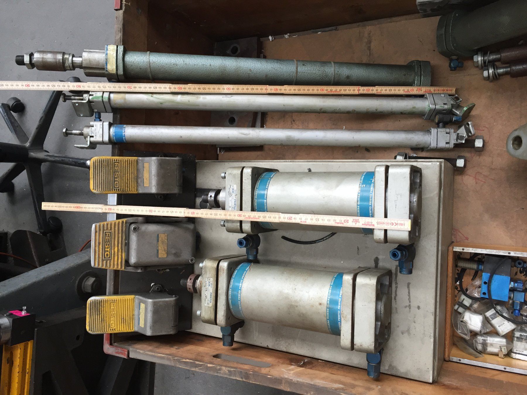 Festo Sonstiger Industriebedarf: Festo Pneumatikzilinder – Gebraucht aus Rorbas von Duetto1966