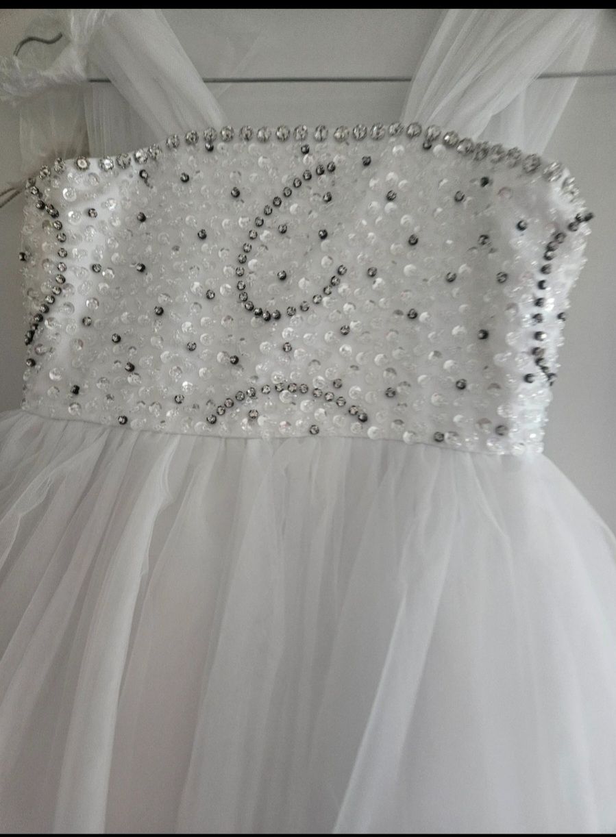 Vestiti & Gonne: Elegantes weisses kleid – Usato da Luzern venduto da Dan_8m79 1