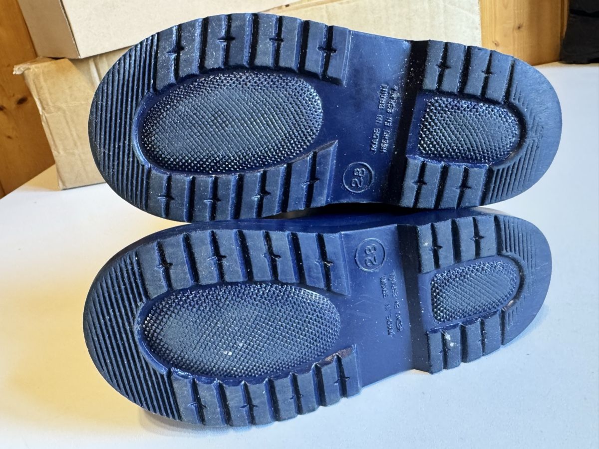 Schuhe für Jungen:  Kinder Wasserstiefel 28 – Gebraucht aus Ilanz von tai_q2yd 4