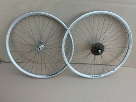 1 paire de roues vélo 26'