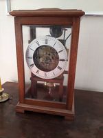 Antike Tischuhr mit Glockenspiel 