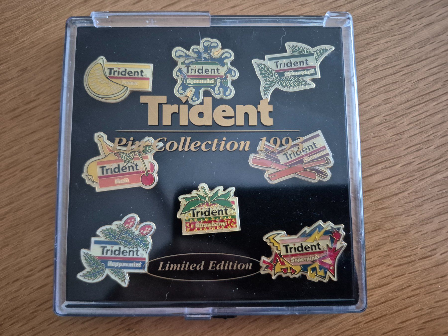 Plaquettes & Badges: Pin - Set Trident – D'occasion à Buttikon SZ par sefa02 1