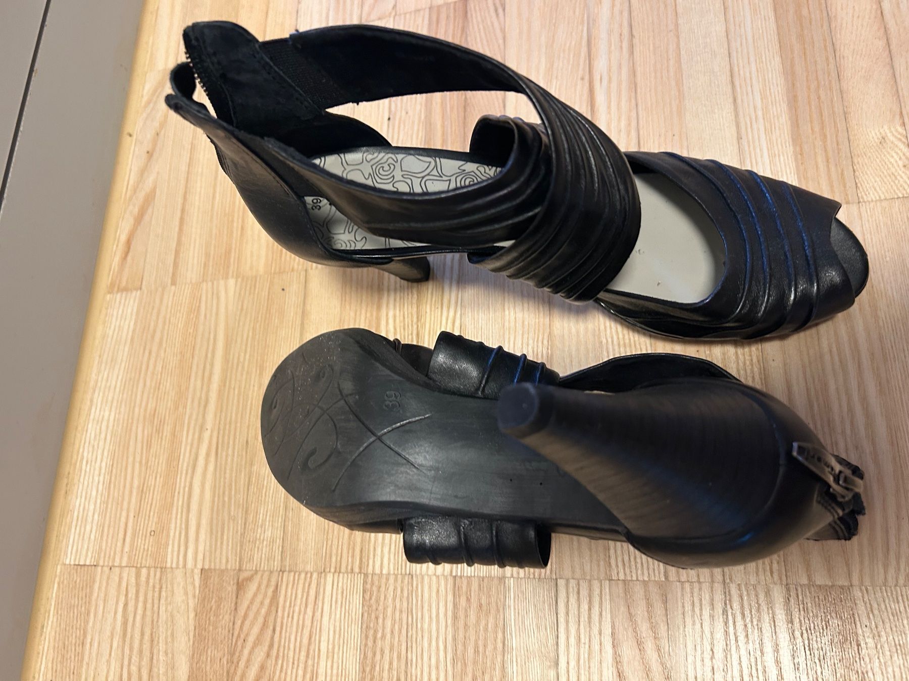 Tamaris Scarpe da donna: Tamaris neuwertig gr 39 – Usato da Regensdorf venduto da Maryjagne 3