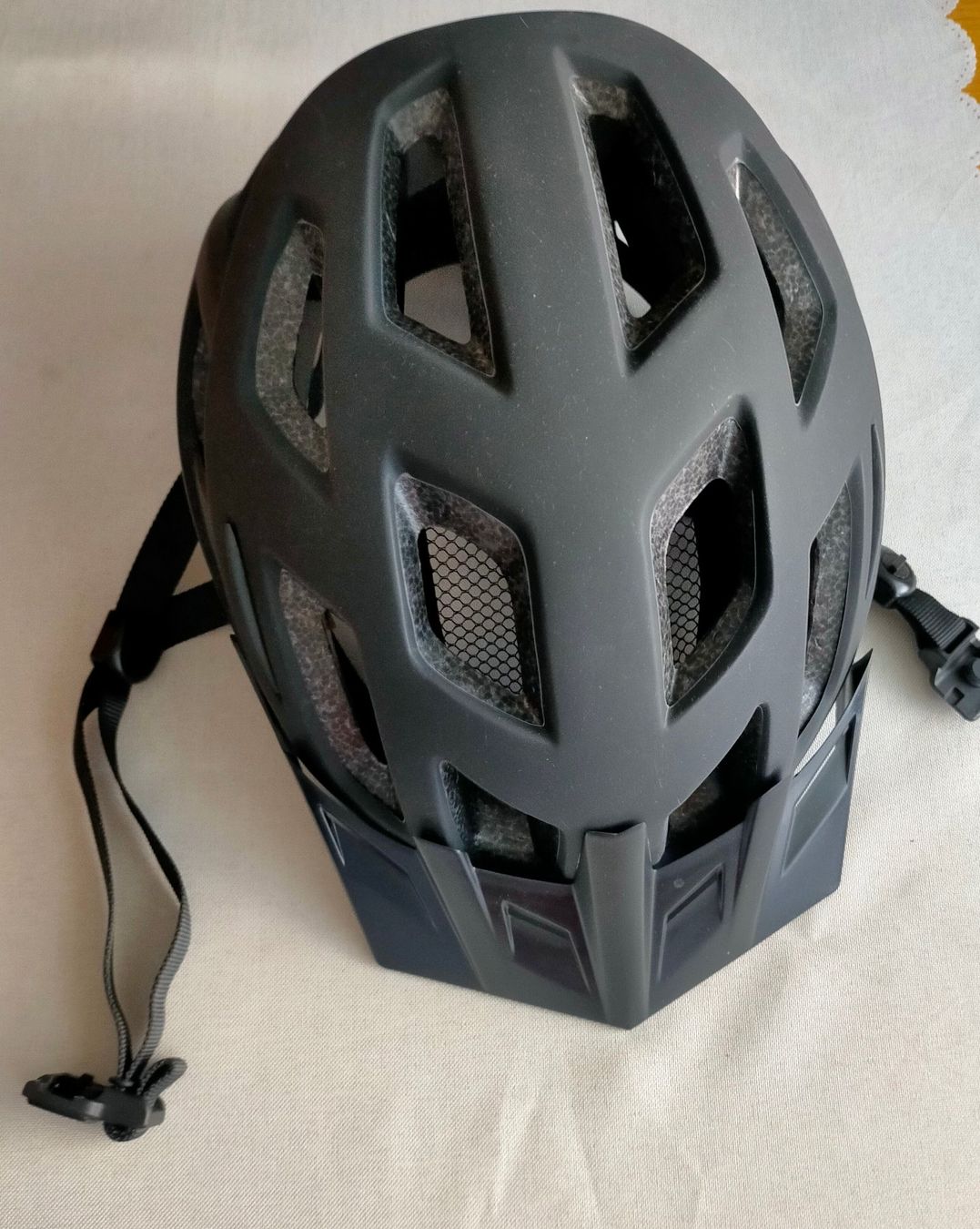 Caschi: Velohelm Herren mit Licht – Nuovo (secondo la descrizione) da Oftringen venduto da UrsulaW01 1