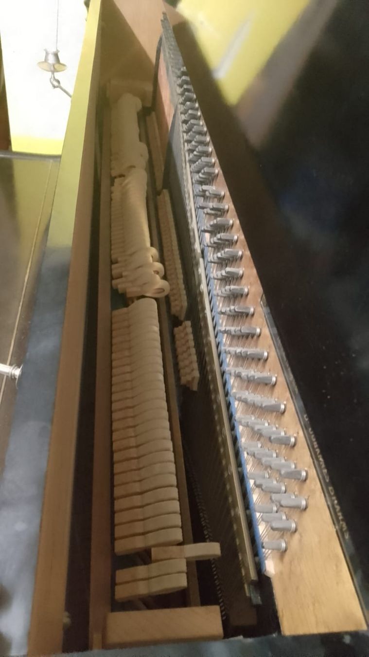 Musikinstrumente: Beautiful piano from 1855 – Gebraucht aus Gsteigwiler von Marqui 3