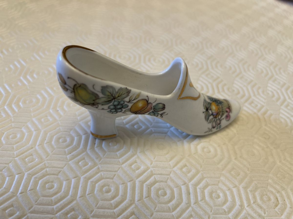 Tutte le decorazioni: Victoria China: mini shoe – Usato da Lausanne venduto da ValeMerky 2