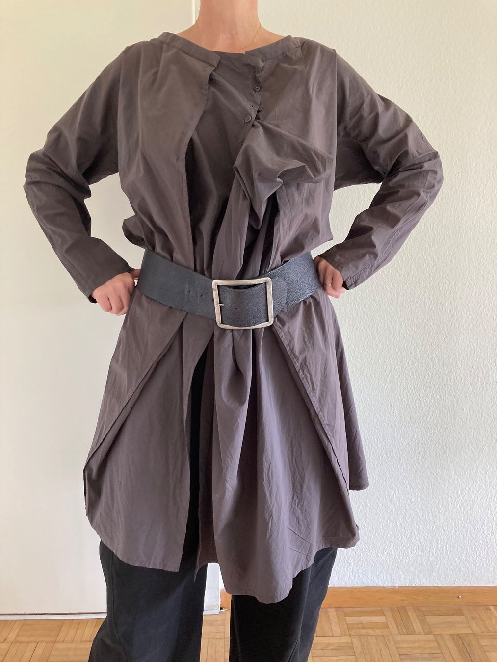 Tuniken: Rundholz Designer Tunika Gr. M Anthrazit Baumwolle Elegant – Gebraucht aus Zürich von wei_8n2l 6