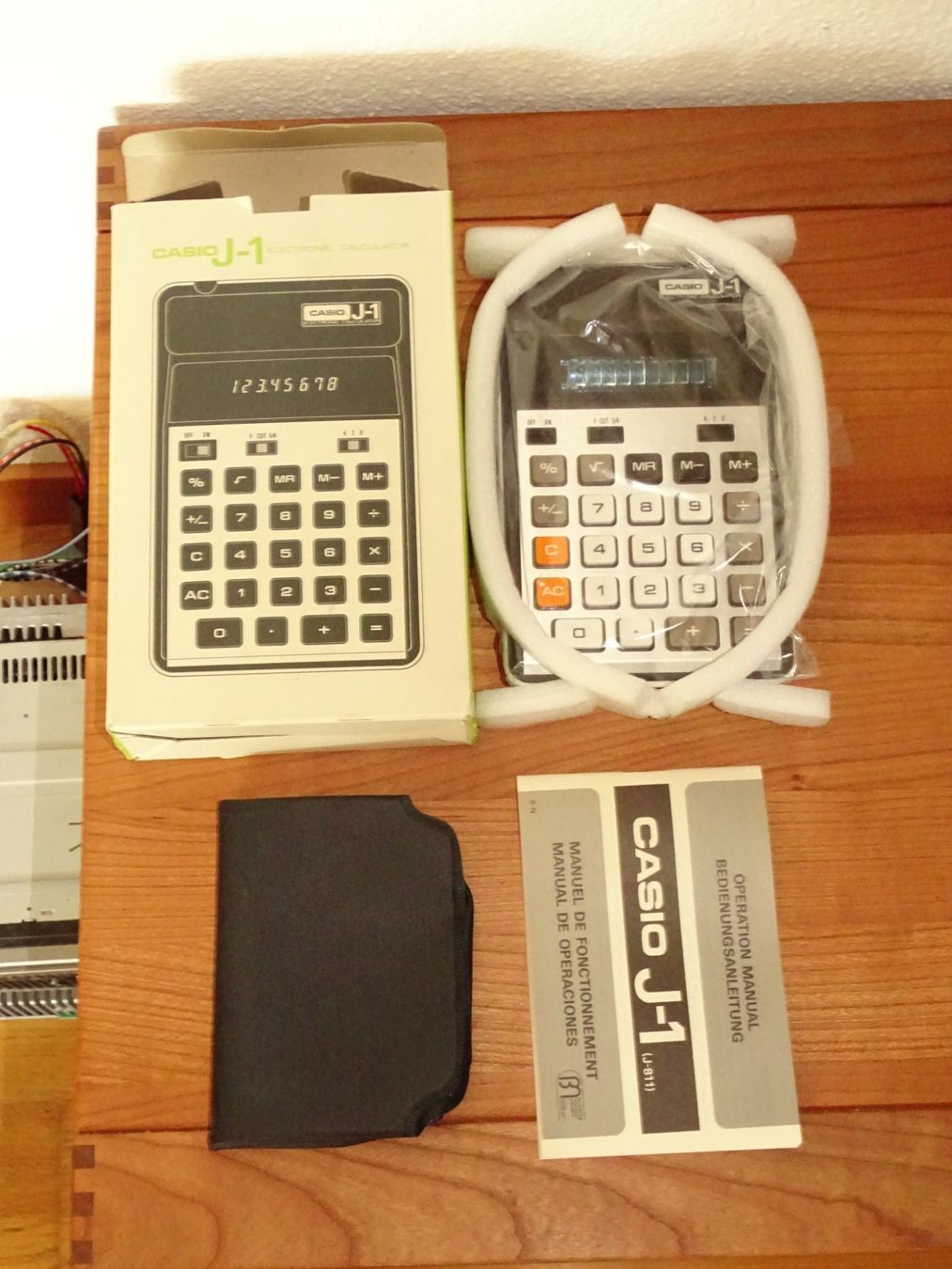 Casio Calcolatrici tascabili: Casio Taschenrechner J-1  originalverpackt !!!!! – Nuovo (secondo la descrizione) da Hirzel venduto da Musicman03 2