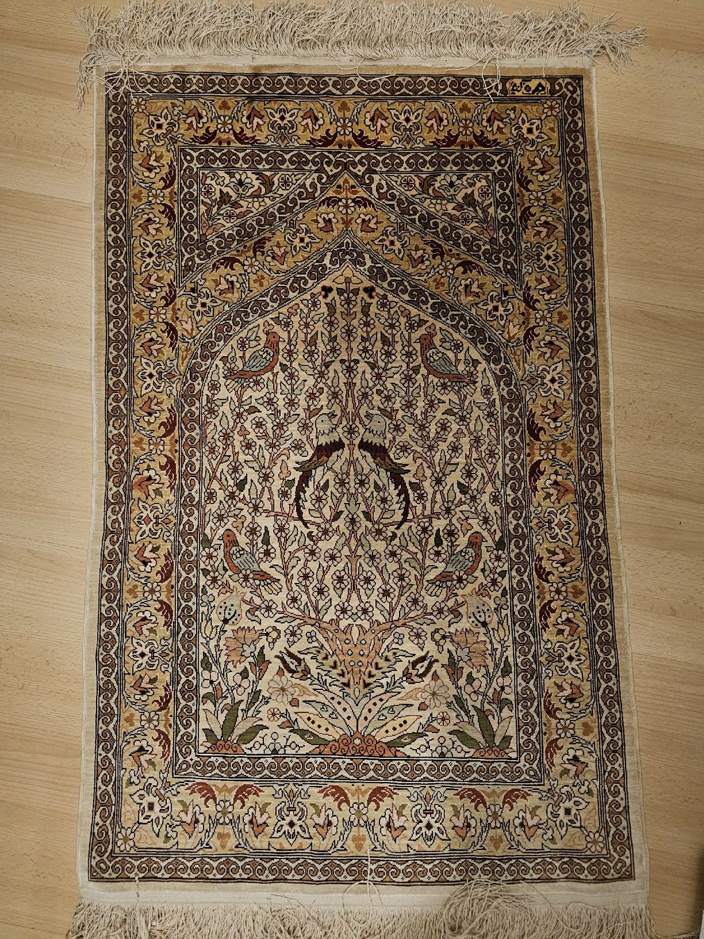 Tappeti: Hereke Seidenteppich – Usato da Olten venduto da t_m_7f8v