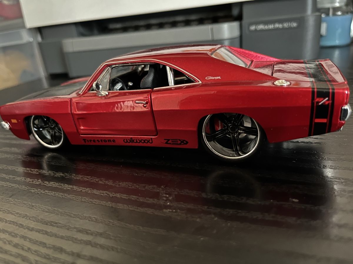 Dodge Modellautos: Dodge Charger R/T. 1:24 – Neu (gemäss Beschreibung) aus Rümlang von Papamoll4 8