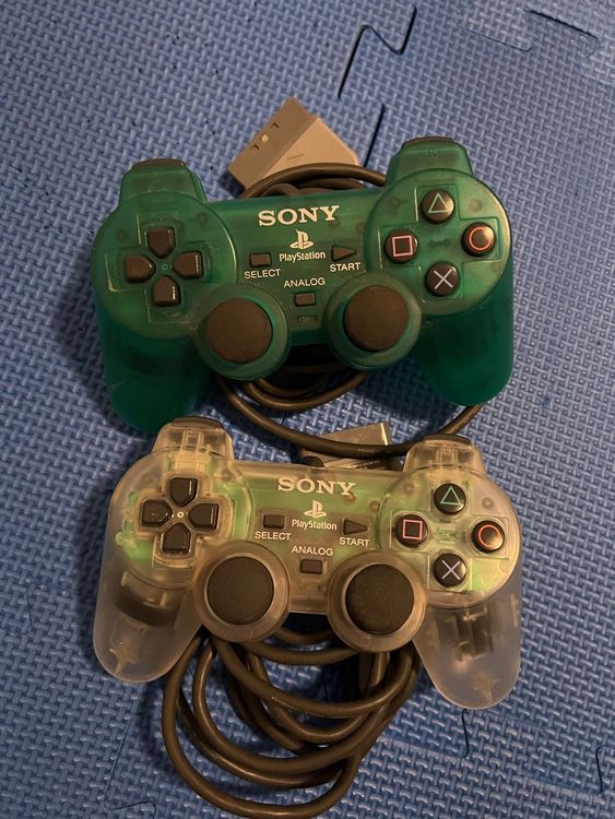 2x Playstation 2 / PS2 Controller original Sony | Kaufen auf Ricardo