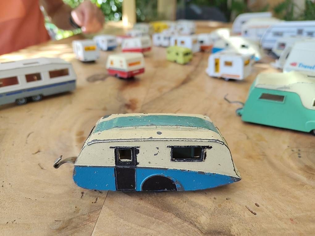 Kit di modellismo & Modellini statici: Modellwohnwagen – Usato da Sursee venduto da Buholz0 3