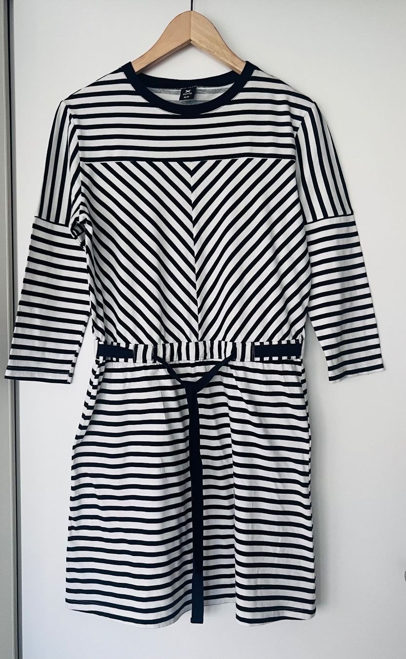 Vestiti: Hering gestreiftes Kleid langarm Gr. M – Usato da Belp venduto da Solyluna