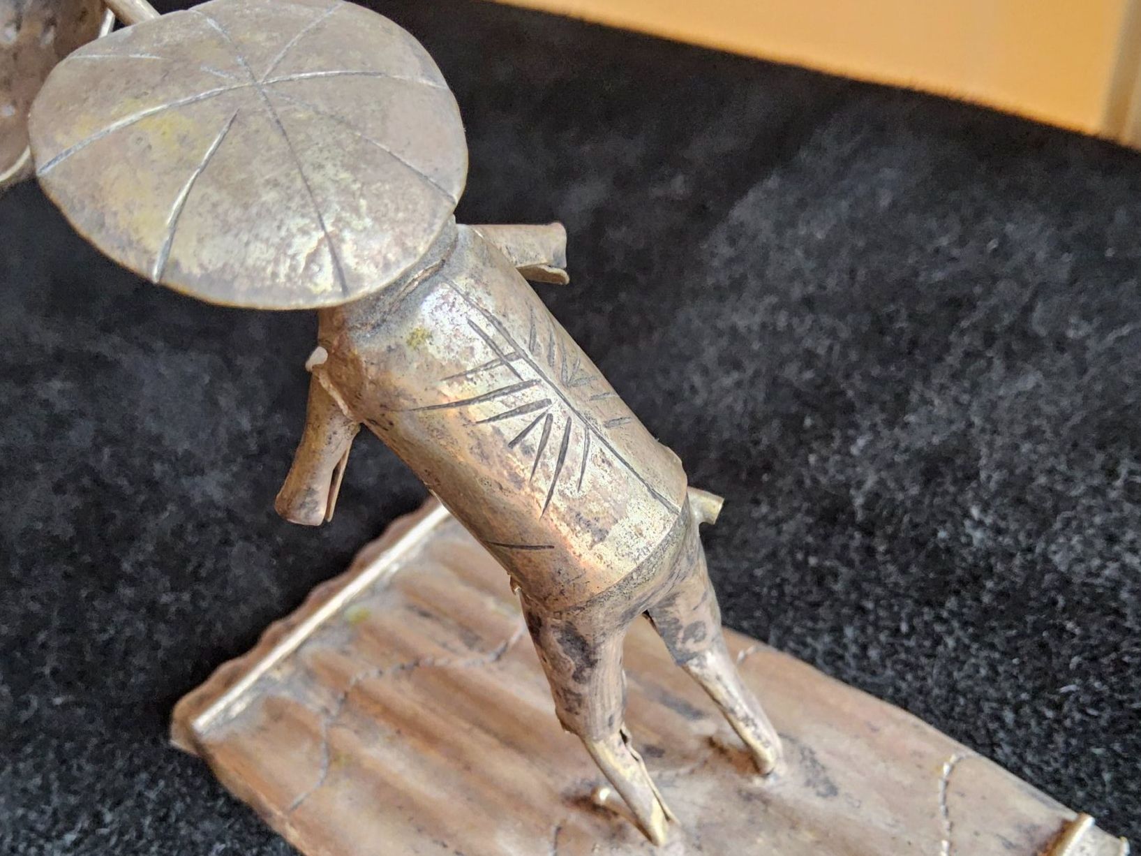 Statuette: Blechfigur Fischer auf Floss, China, Handmade – Usato da Zürich venduto da helsan 2