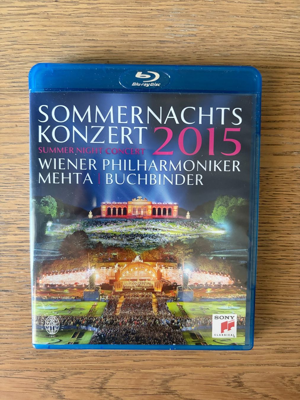 Tous les DVDs: BLU RAY SOMMERNACHTS KOZERT 2015 – D'occasion à Geneve par tigre69