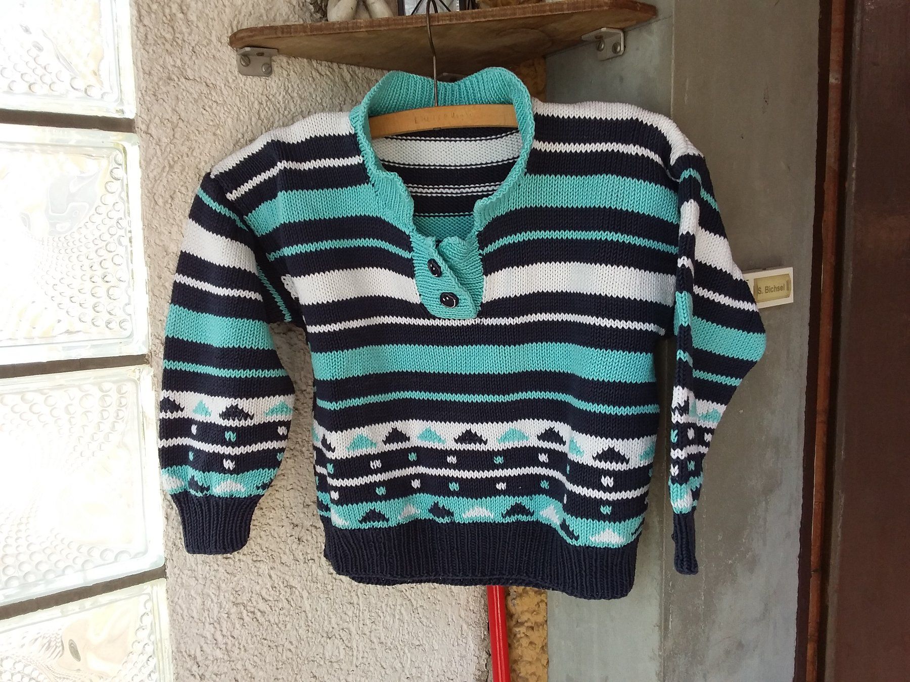 Pullover & Sweatshirts: Kinderpullover gestreift, Grösse 98/104, Top Zustand – Gebraucht aus Baden von Katzenbaum27