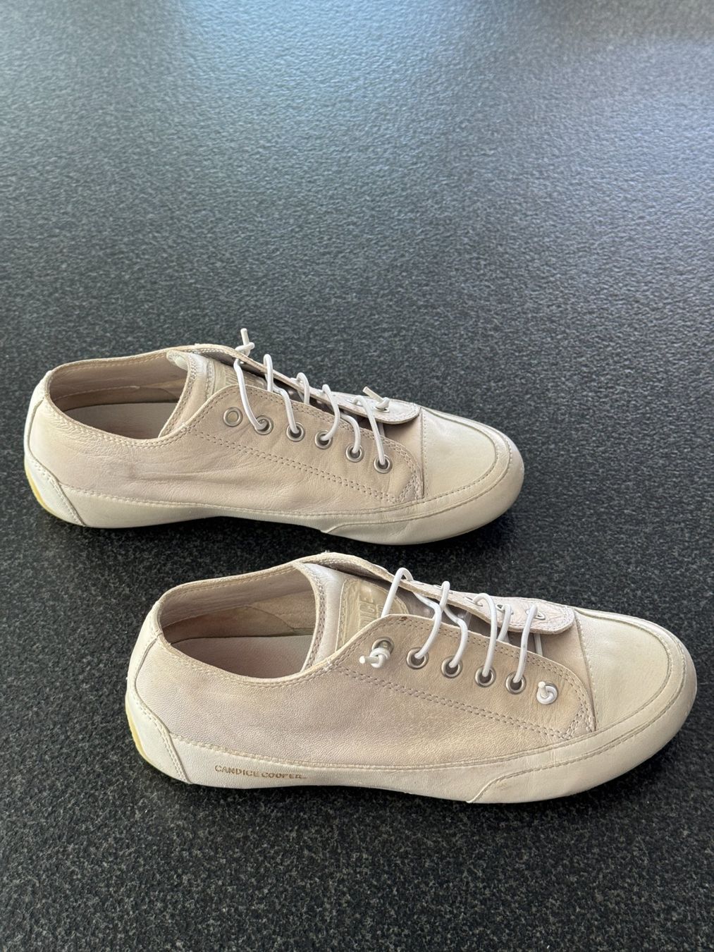Scarpe da donna: Sneaker Candice Cooper., Grösse 36, creme/hellbeige – Usato da Niederhasli venduto da Berno 1