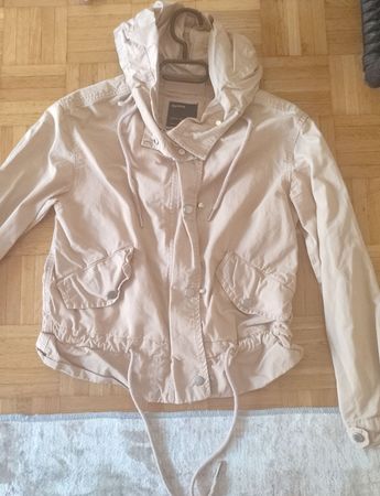 Bershka Kurzjacke Beige Gr XS