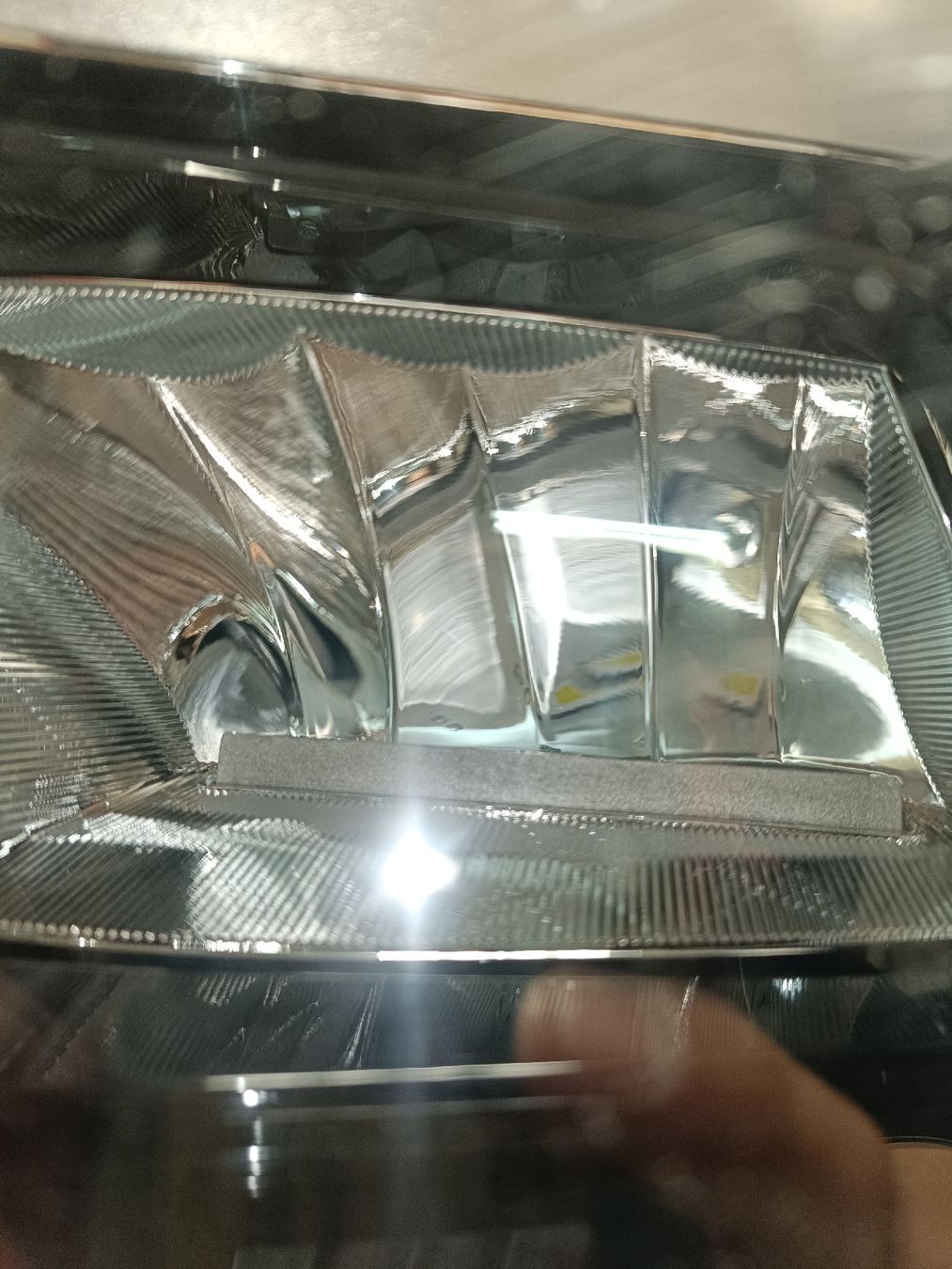 Scania Fari: Scania LED Scheinwerfer rechts,(em329) – Usato da Künten venduto da Schnaepplihuus 2