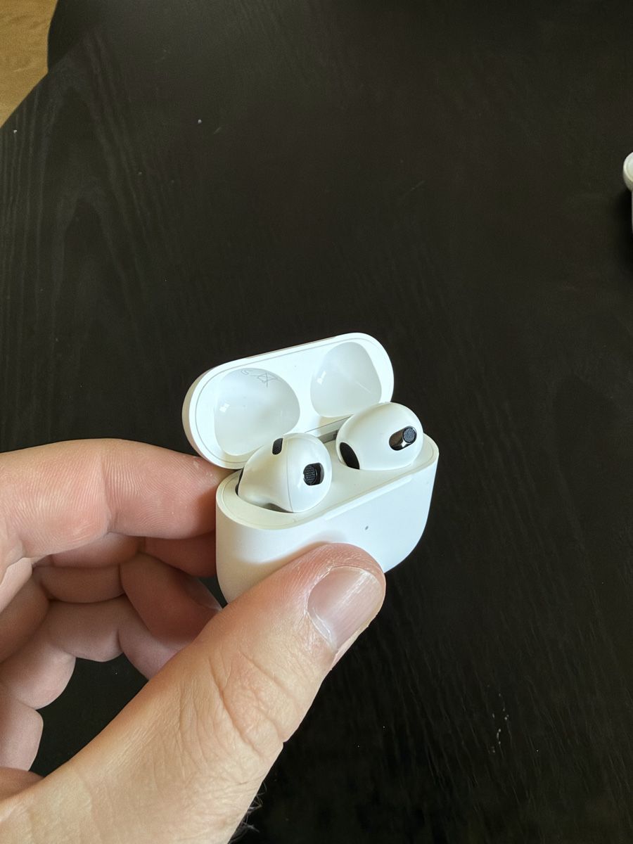 Apple Kopfhörer: AirPods 3 – Gebraucht aus Remetschwil von LuisN16 4