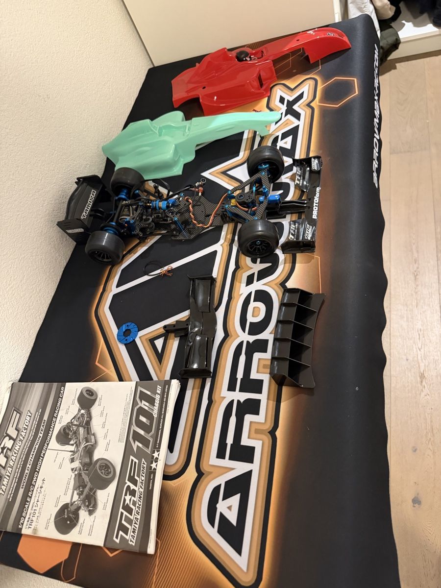 Tamiya Modellismo RC: Tamiya TRF101 – Nuovo (secondo la descrizione) da Lausanne venduto da leo_66g7