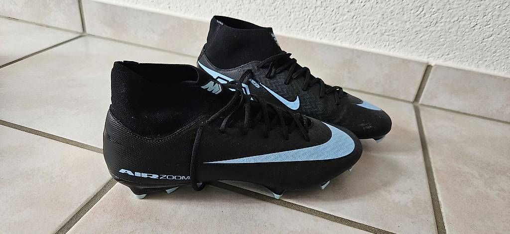 Nike Scarpe da uomo: Nike Air Zoom Gr. 44 – Usato da Walperswil venduto da primaweb